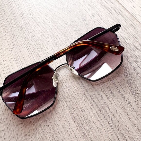 Oscar de la Renta Womens Oversized Hexagon Sunglasses Fair Condition - Picture 4 of 4